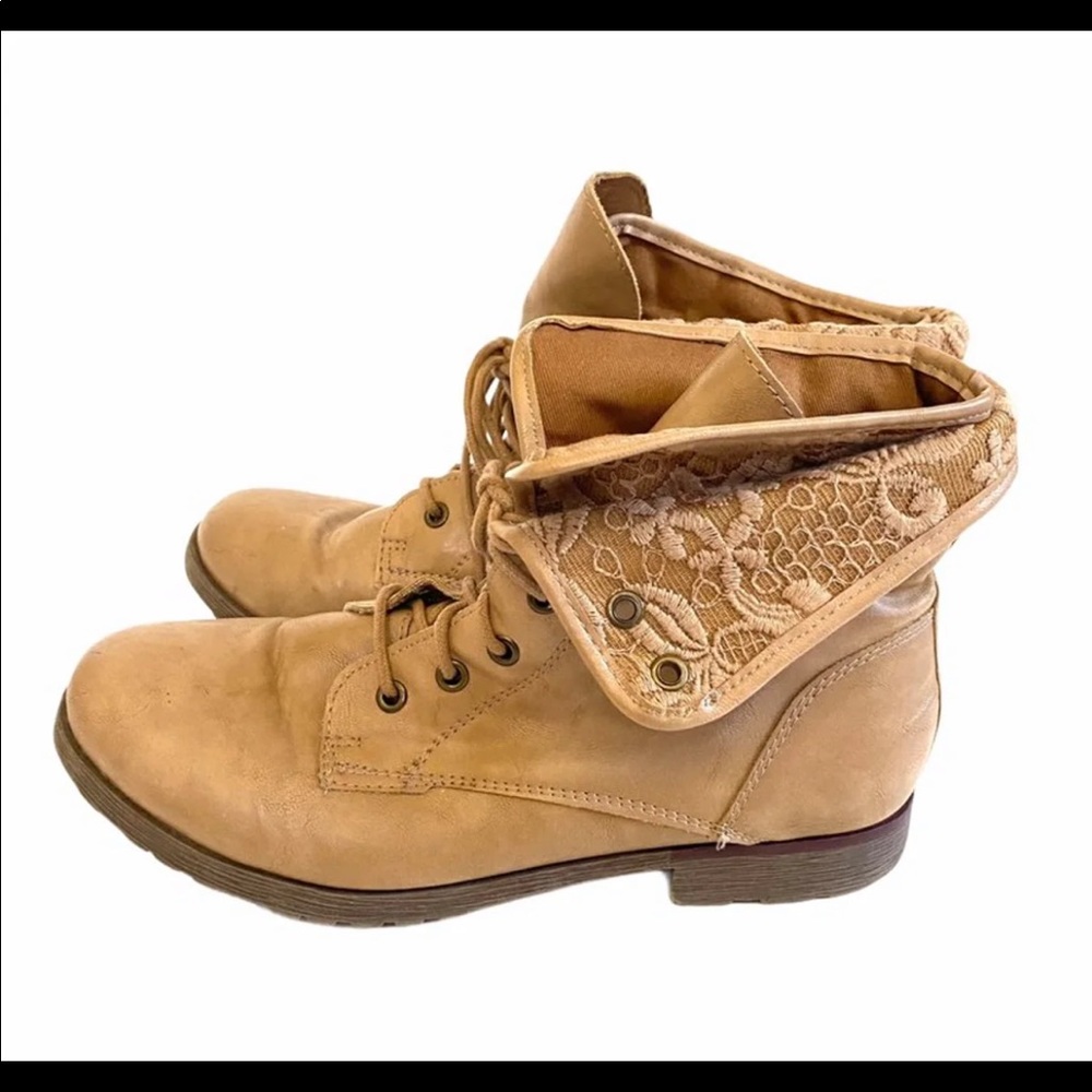 Cute boots size 8: Rock and Candy by Zigi